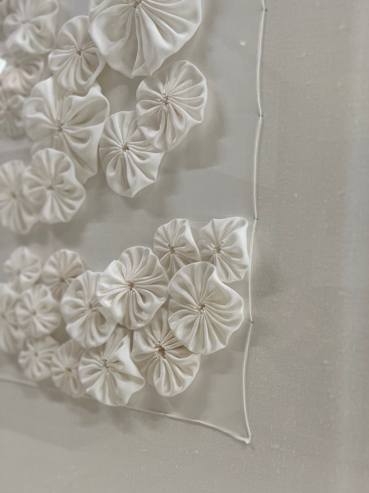 "Bianca Rosette XIII"