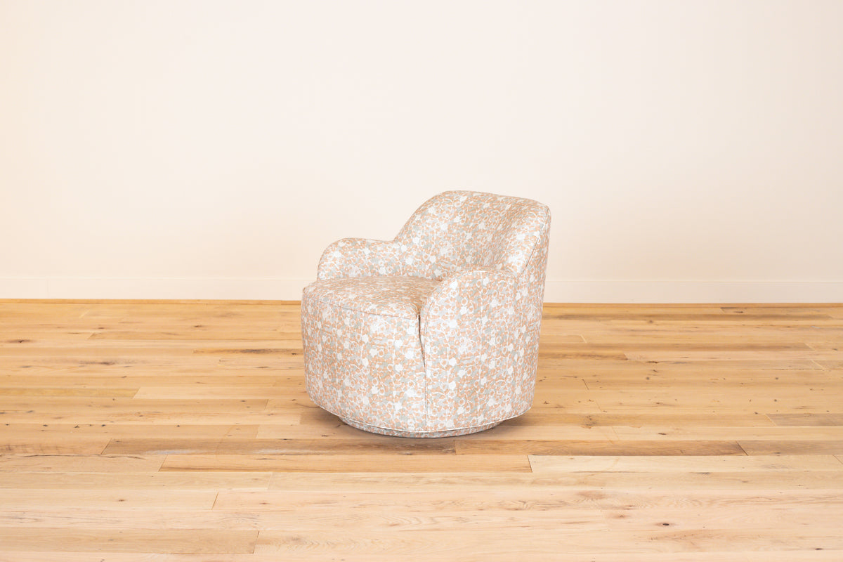 Bitty Swivel Chair in LuRu Home Hua, Peony, three-quarter view
