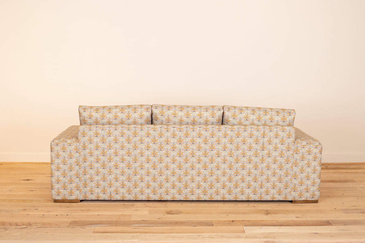 Boston Sofa in Gyri Skybragd