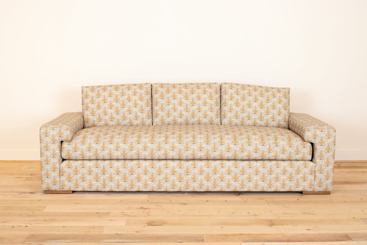 Boston Sofa in Gyri Skybragd